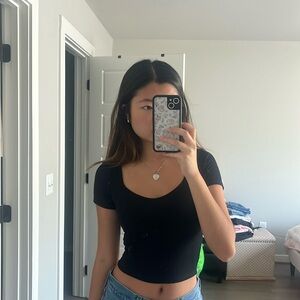 hollister cropped top